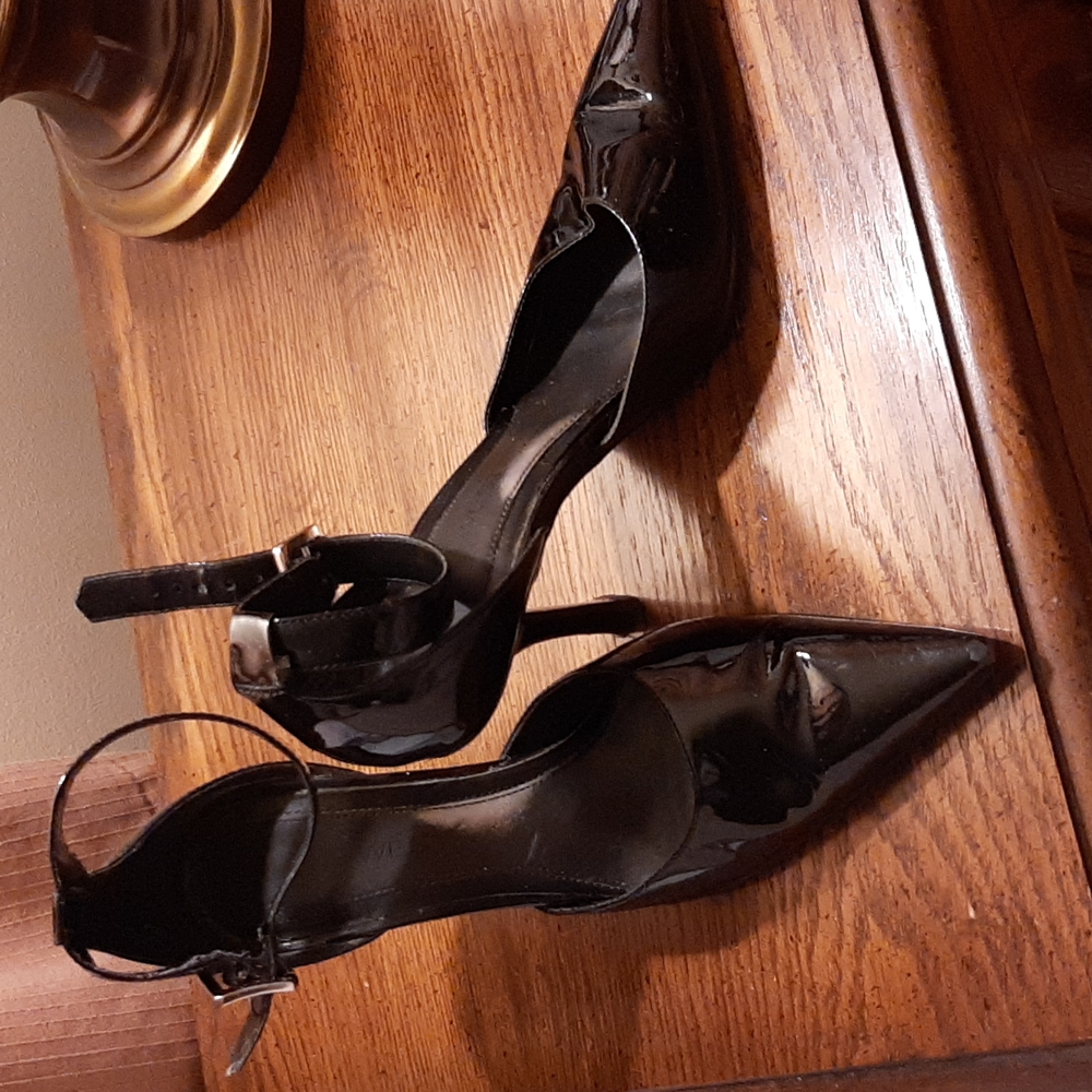 Nine West 6 1/2 Ankle Strap Pointy Toe Heels - Picture 2 of 14
